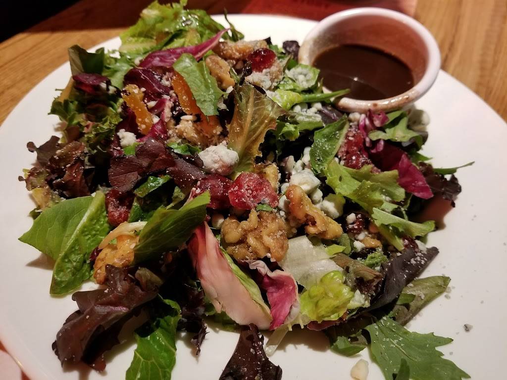 Giordanos | restaurant | 1340 S Michigan Ave, Chicago, IL 60605, USA | 3128421100 OR +1 312-842-1100