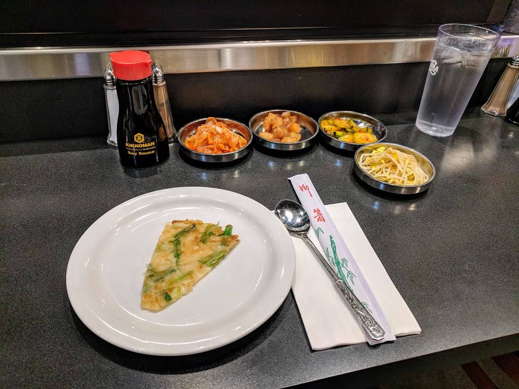 Happy Bibimbap House 2 | restaurant | 4204 NE Halsey St, Portland, OR 97213, USA | 9712717065 OR +1 971-271-7065