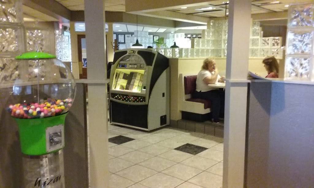 Pizza House | meal takeaway | 747 E Lincoln Ave, Columbus, OH 43229, USA | 6148853121 OR +1 614-885-3121