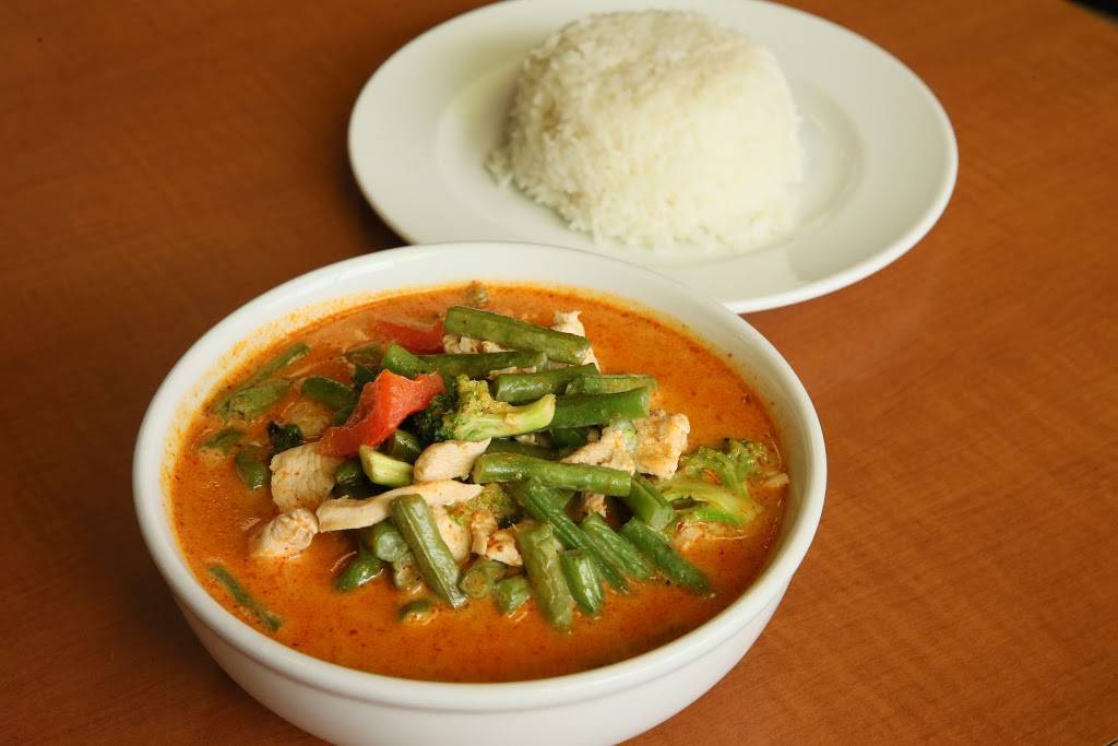Kims Thai Restaurant | restaurant | 938 W Layton Ave, Milwaukee, WI 53221, USA | 4142828687 OR +1 414-282-8687