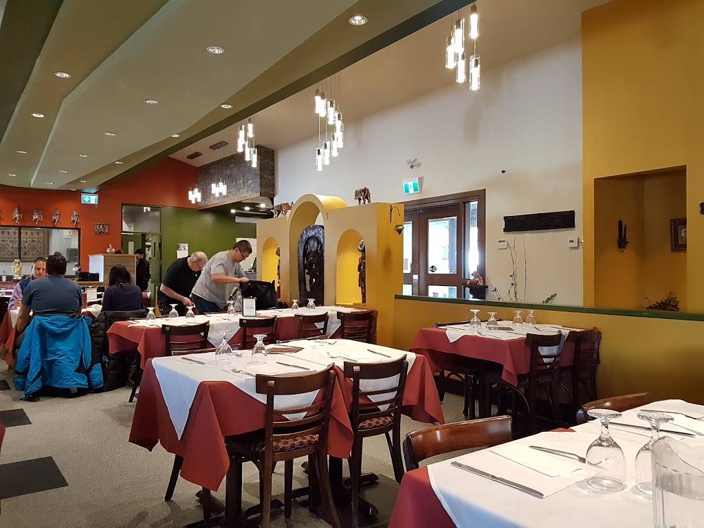 Host India | restaurant | 622 Montreal Rd, Ottawa, ON K1K 0T6, Canada | 6137464678 OR +1 613-746-4678