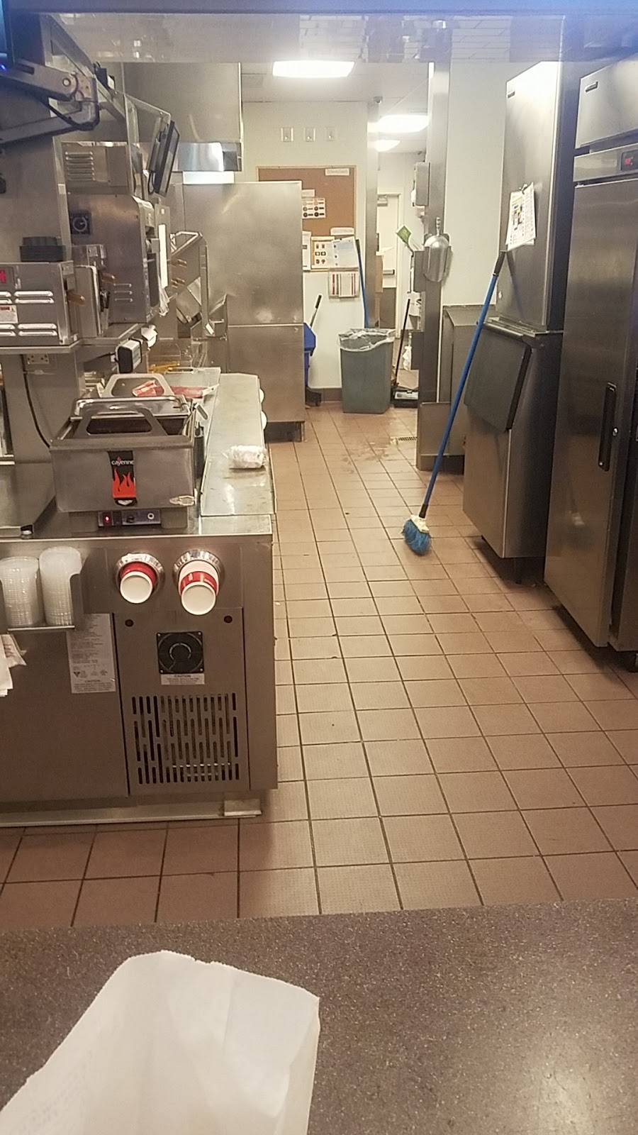 Wendys | restaurant | 238 S Mayo Trail, Pikeville, KY 41501, USA | 6064325060 OR +1 606-432-5060