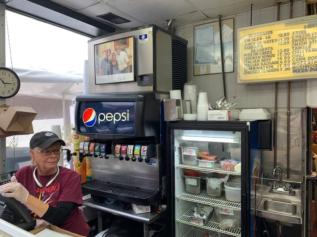 Byrons Hotdogs | restaurant | 1017 W Irving Park Rd, Chicago, IL 60613, USA | 7732817474 OR +1 773-281-7474