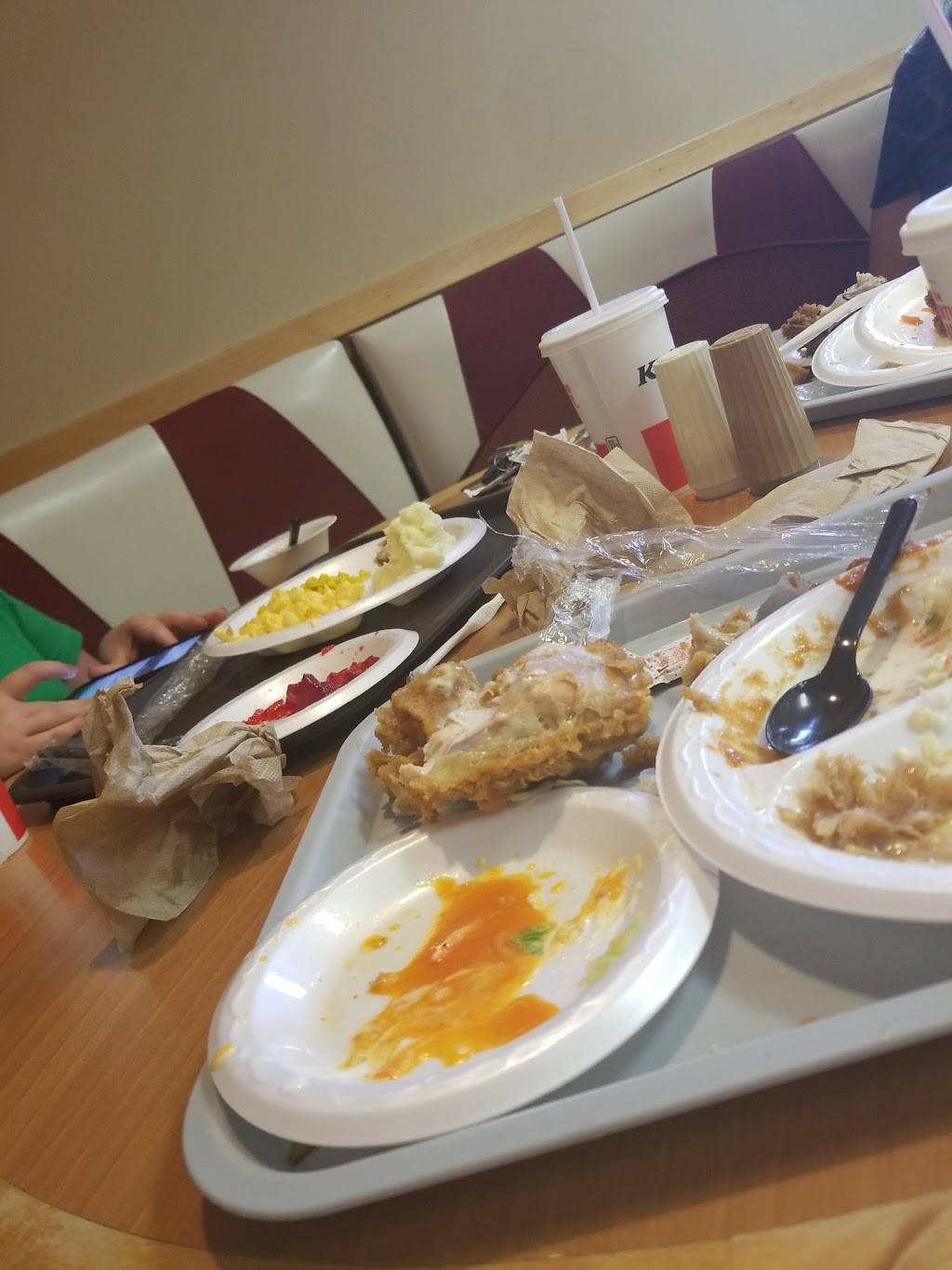 KFC | restaurant | 11749 Ulysses St NE, Blaine, MN 55434, USA | 7637550112 OR +1 763-755-0112