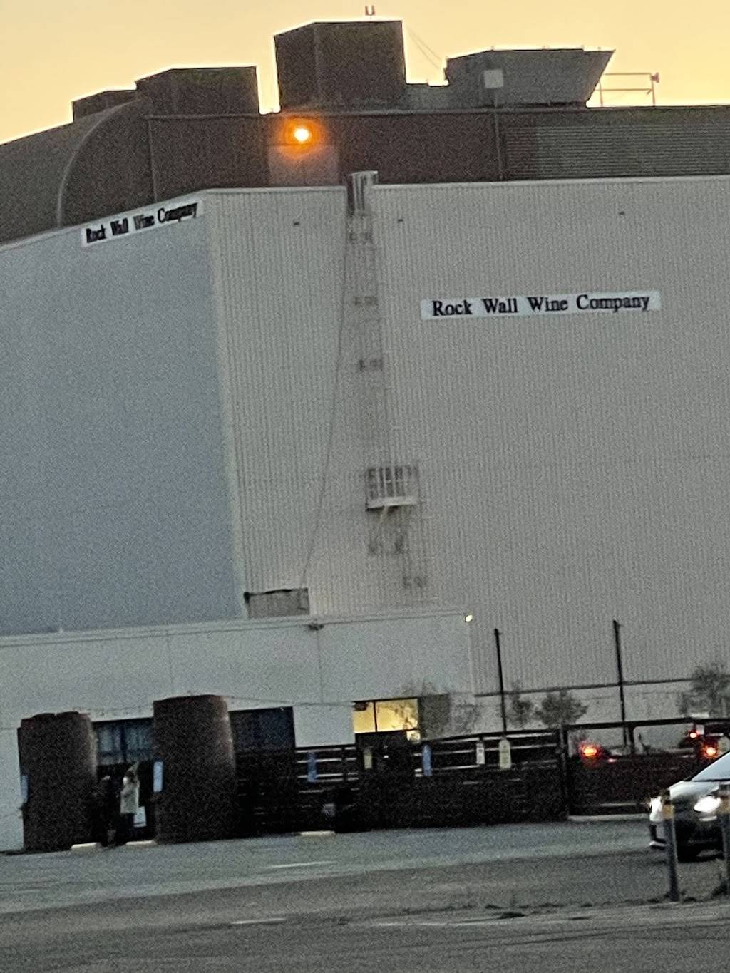 Jolly-Jolly | restaurant | 2400 Monarch St, Alameda, CA 94501, USA | 4159418817 OR +1 415-941-8817