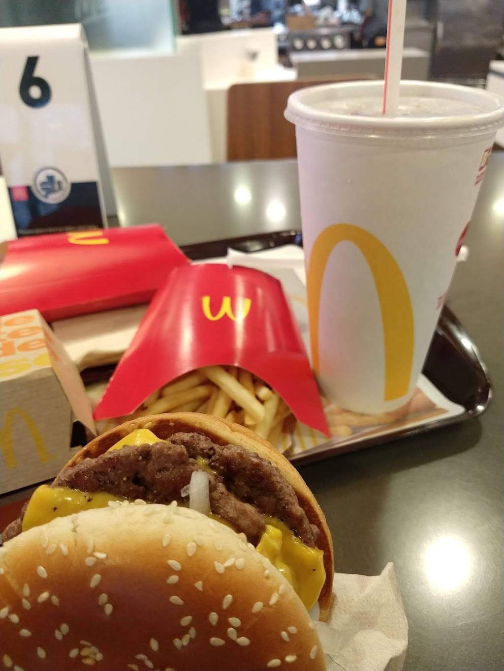 McDonalds | cafe | 3501 Biscayne Blvd, Miami, FL 33137, USA | 3055736064 OR +1 305-573-6064