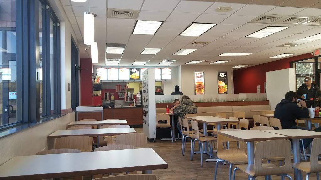Wendys | restaurant | 3155 N Pine Ave, Ocala, FL 34475, USA | 3528671733 OR +1 352-867-1733