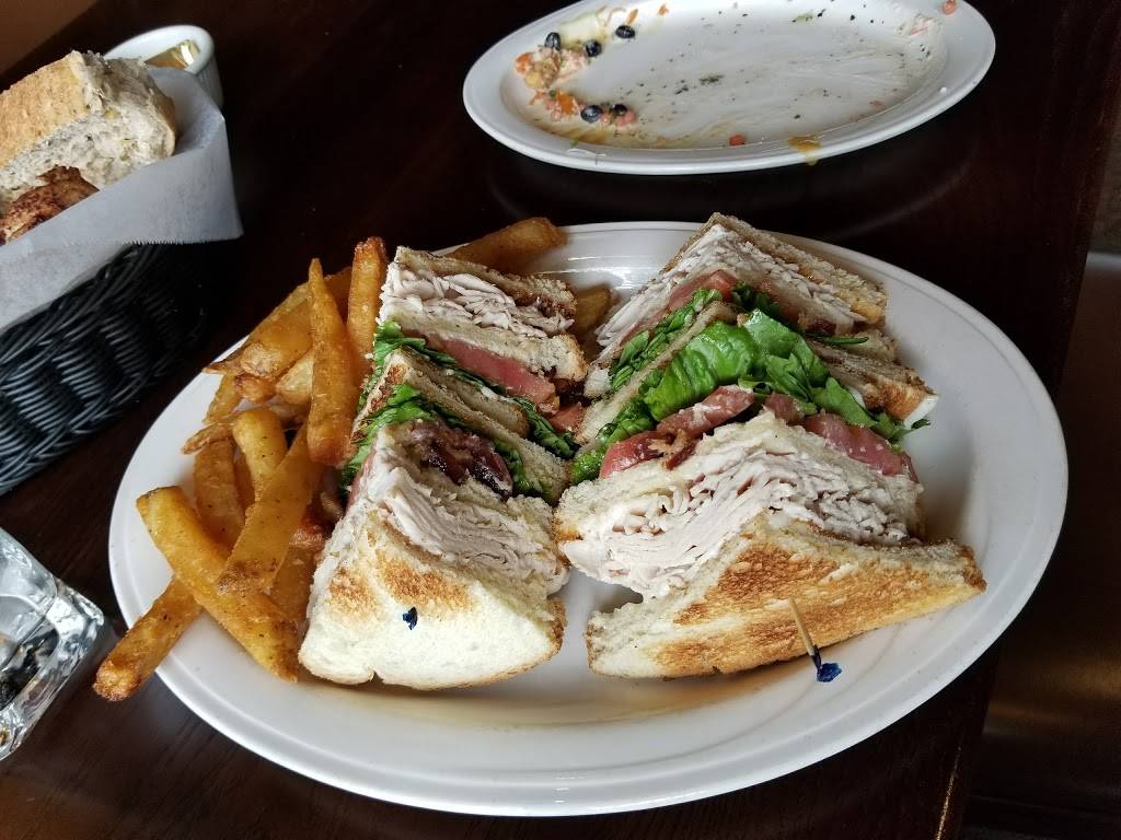 The Old Grist Mill Tavern | restaurant | 390 Fall River Ave, Seekonk, MA 02771, USA | 5083368460 OR +1 508-336-8460