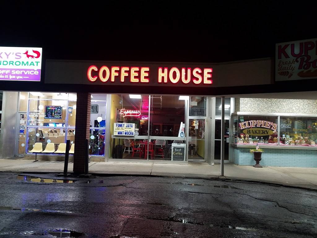 Funky Java Coffee House | cafe | 40 S Villa Ave # 6, Villa Park, IL 60181, USA | 6308338233 OR +1 630-833-8233