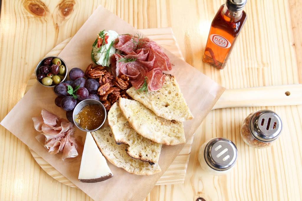 Pizza Americana | restaurant | 800 W Arapaho Rd, Richardson, TX 75080, USA | 4694668406 OR +1 469-466-8406