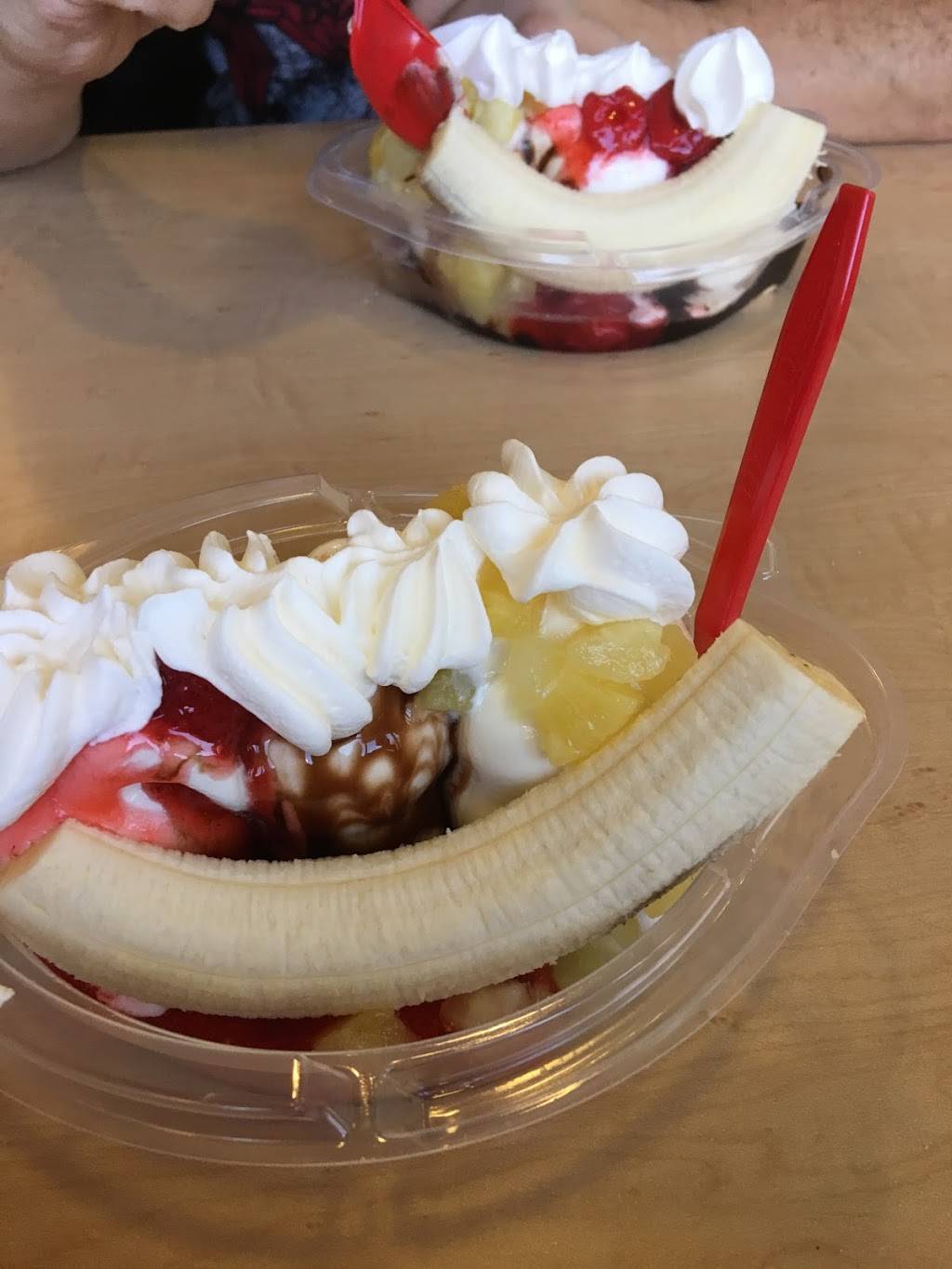 Dairy Queen Grill & Chill | restaurant | 819 Lynn Garden Dr, Kingsport, TN 37660, USA | 4232473231 OR +1 423-247-3231