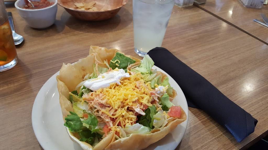 El Ranchito | restaurant | Seguin, TX 78155, USA | 8303037802 OR +1 830-303-7802