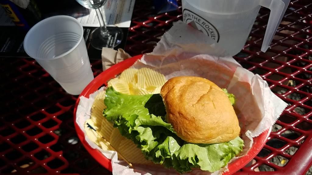 Romaynes Sports Bar & Grill | restaurant | 391 Bench St, Taylors Falls, MN 55084, USA | 6514654405 OR +1 651-465-4405