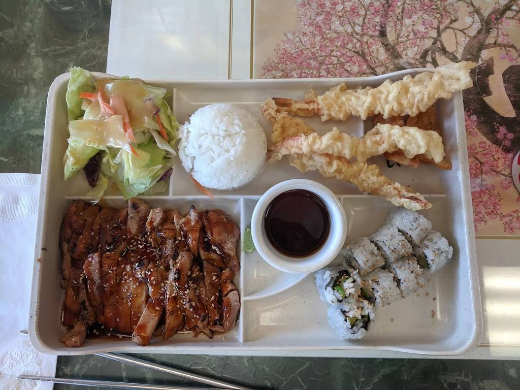 Nori Presto | restaurant | 12354 15th Ave NE, Seattle, WA 98125, USA | 2063673440 OR +1 206-367-3440