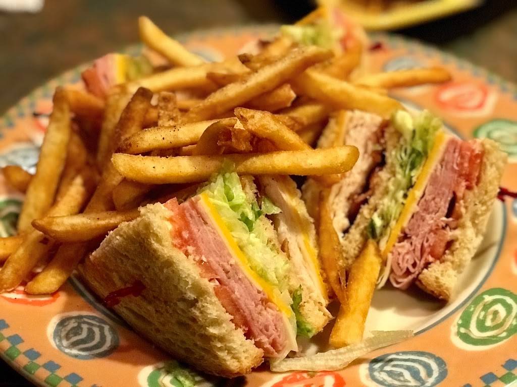 Ground Round | restaurant | 32 Smithfield Blvd, Plattsburgh, NY 12901, USA | 5185612897 OR +1 518-561-2897