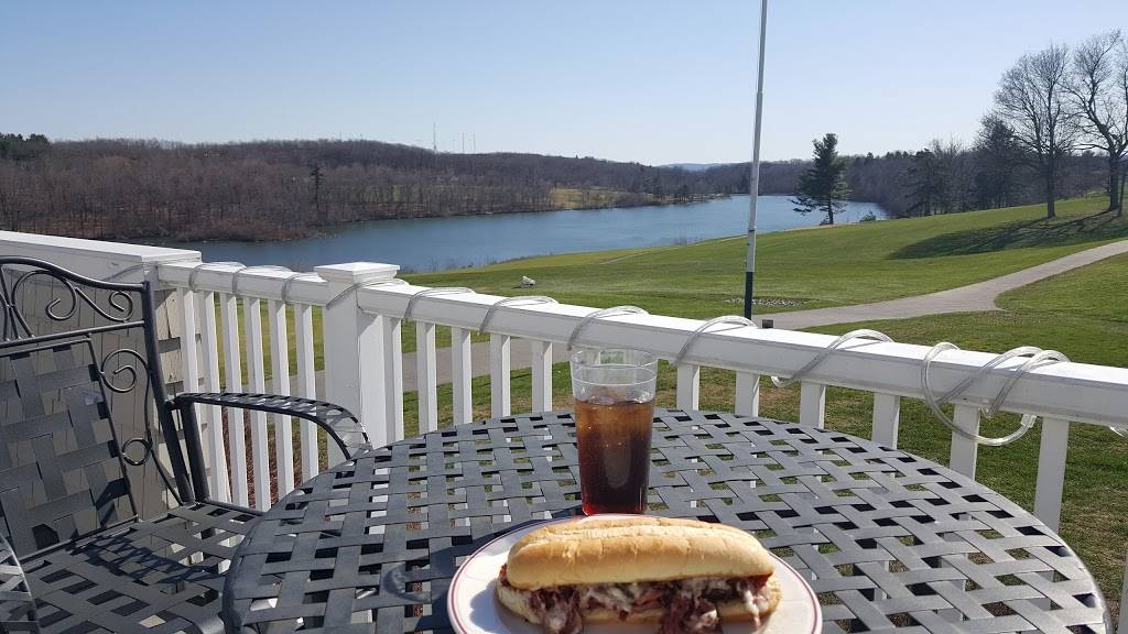 Grill On The Hill | restaurant | 1929 Skyline Dr, Worcester, MA 01605, USA | 5088541704 OR +1 508-854-1704