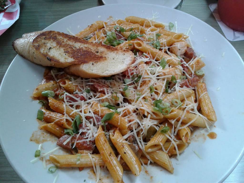 Razzoos Cajun Cafe | restaurant | 13949 N Central Expy, Dallas, TX 75243, USA | 9722353700 OR +1 972-235-3700