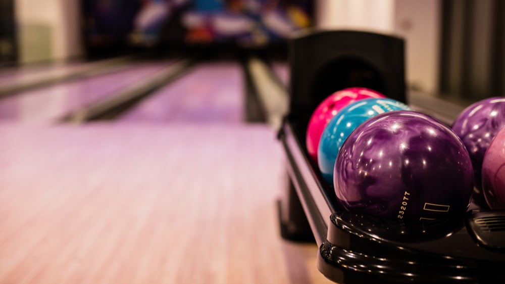 Wallys Seymour Bowl | restaurant | 119 Lake Rd, Seymour, WI 54165, USA | 9208336242 OR +1 920-833-6242