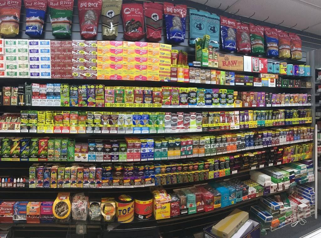 World of Smoke | meal takeaway | 2698 First St, Atwater, CA 95301, USA | 2098126388 OR +1 209-812-6388