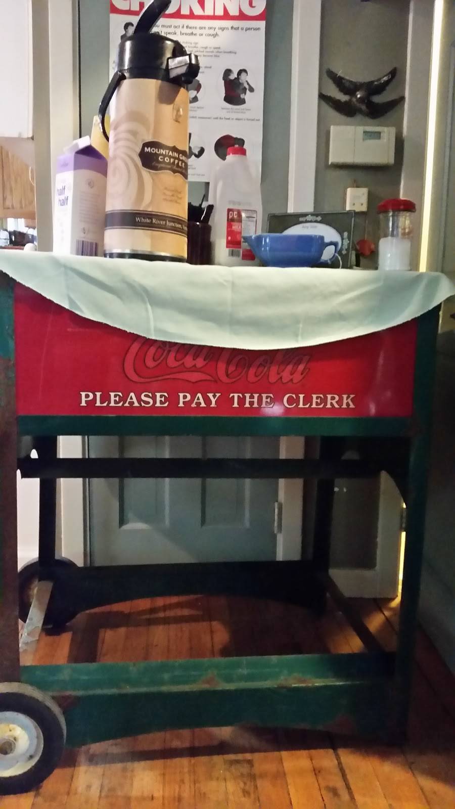 Kendall House | restaurant | 423 Rt 20, New Lebanon, NY 12125, USA | 5187943322 OR +1 518-794-3322