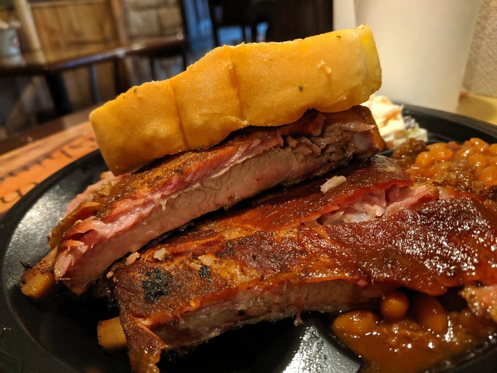 Hucklebuck 60 BBQ | restaurant | 29 Enterprise Dr, Seymour, MO 65746, USA | 4179352129 OR +1 417-935-2129