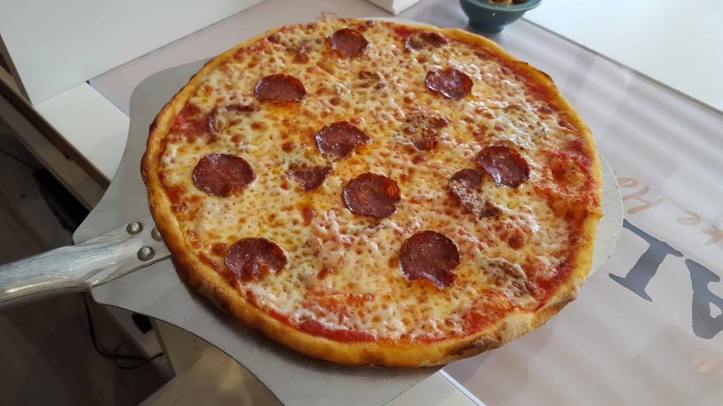 Altamura Pizza - Hinsdale | restaurant | 9 W 1st St, Hinsdale, IL 60521, USA | 6307555252 OR +1 630-755-5252