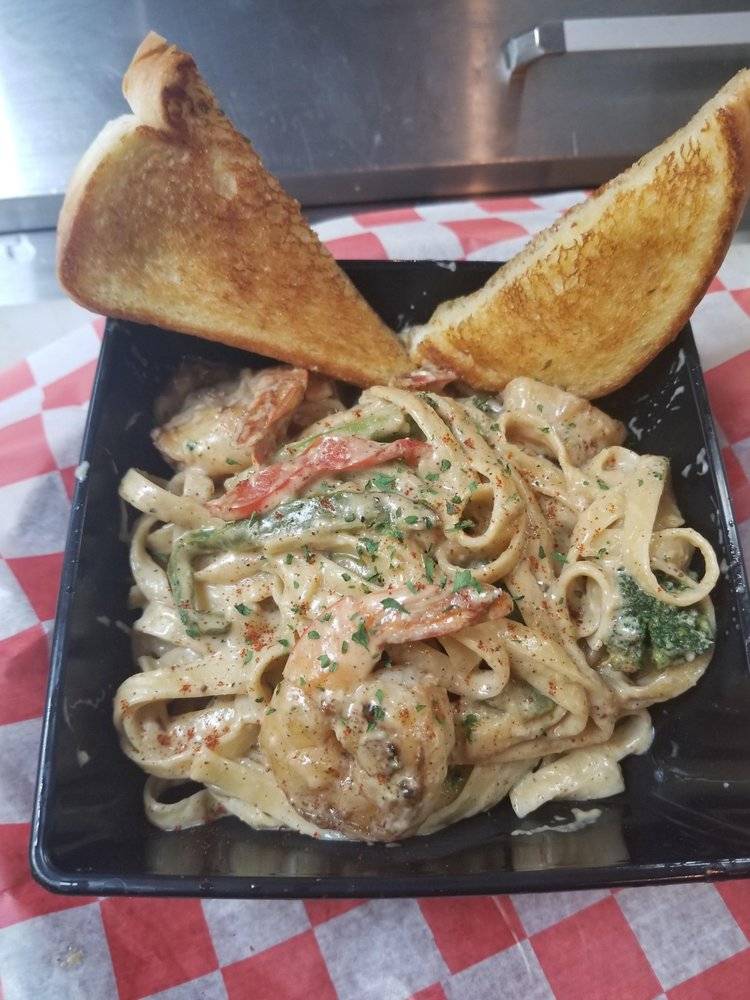 Mr. Cobbs BBQ & Wings | restaurant | 3699 NW 135th St A, Opa-locka, FL 33054, USA | 3056880997 OR +1 305-688-0997