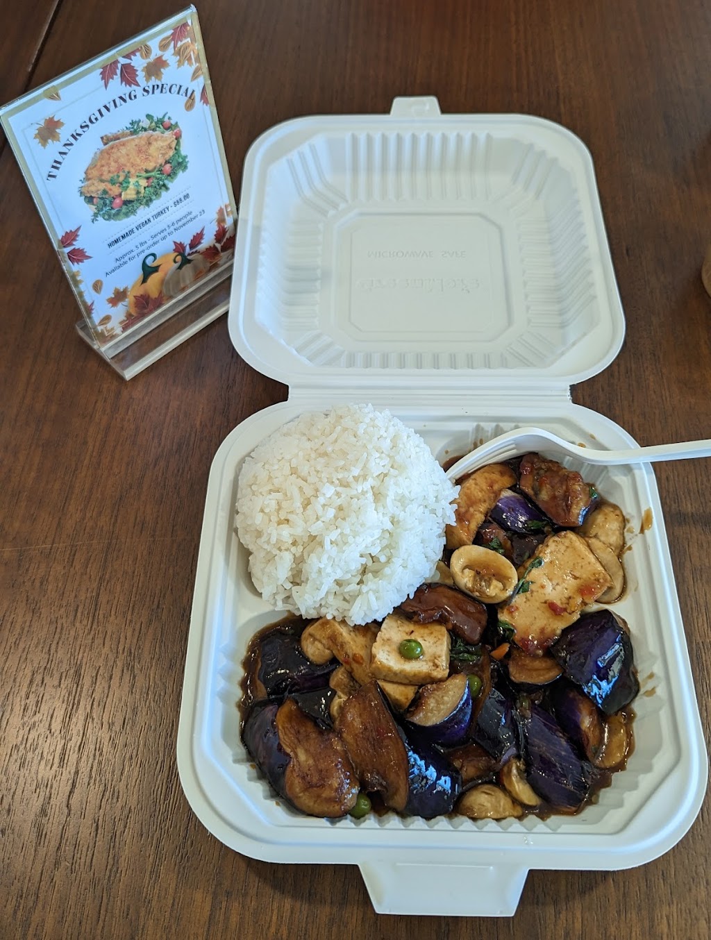 Loving Hut | restaurant | 722 S Grand Ave, Glendora, CA 91740, USA | 6263879623 OR +1 626-387-9623