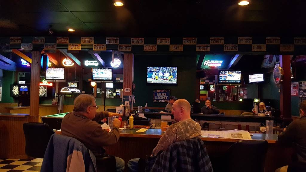 Redeye Tavern and Grill | restaurant | 8437 W Center Rd, Omaha, NE 68124, USA | 4023937775 OR +1 402-393-7775