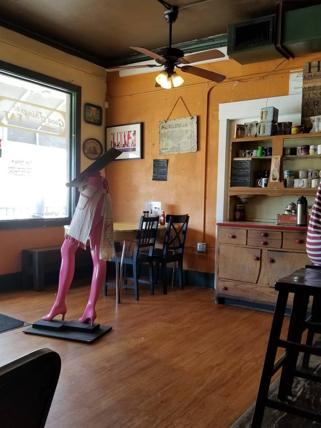 Pinkys Diner | restaurant | 3203 W Bay to Bay Blvd, Tampa, FL 33629, USA | 8138319339 OR +1 813-831-9339