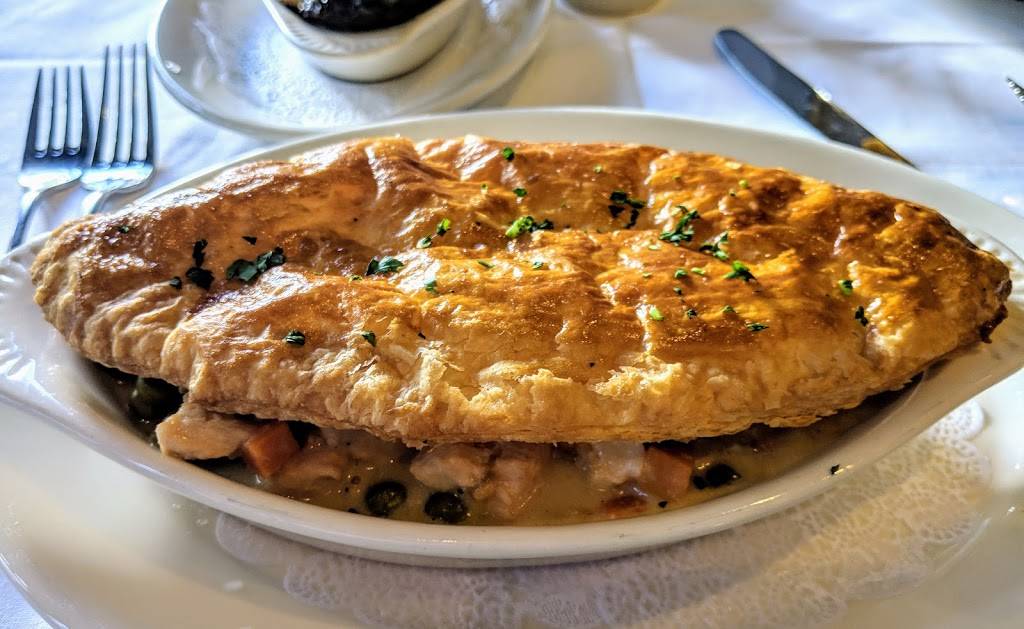 Hurleys Steakhouse & Pub | restaurant | 15 Division St, New Rochelle, NY 10801, USA | 9147386000 OR +1 914-738-6000