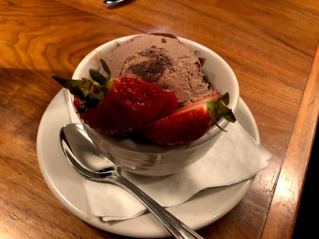 Martells | restaurant | 3501 Greenleaf Blvd, Kalamazoo, MI 49008, USA | 2693752105 OR +1 269-375-2105