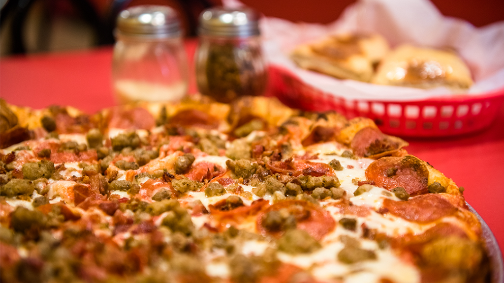 Michaels Pizza & More - Wilma Rudolph | meal takeaway | C, 2764 Wilma Rudolph Blvd, Clarksville, TN 37040, USA | 9315521616 OR +1 931-552-1616