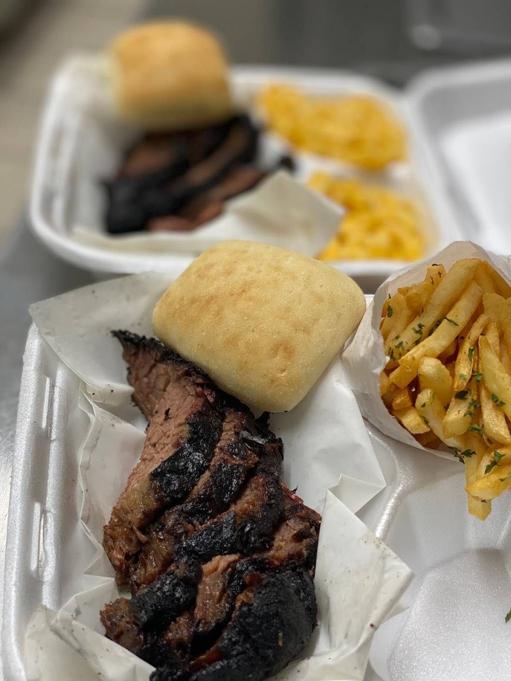 Different Smokes | restaurant | 800 Elberta Rd #300, Warner Robins, GA 31093, USA | 4789220720 OR +1 478-922-0720