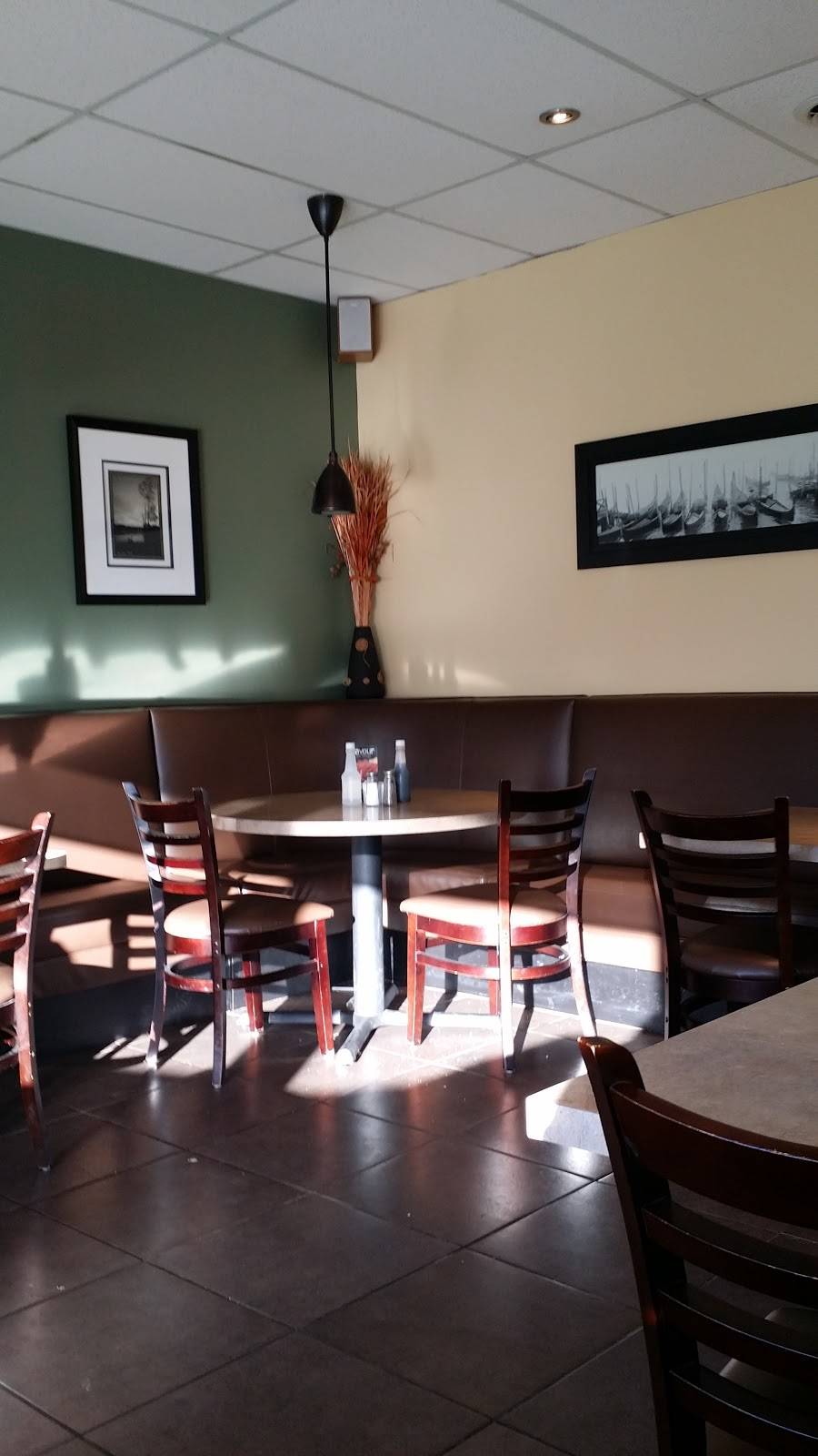 Stanleys | restaurant | 67 Baldwin St N, Whitby, ON L1M 1A3, Canada | 9056555544 OR +1 905-655-5544