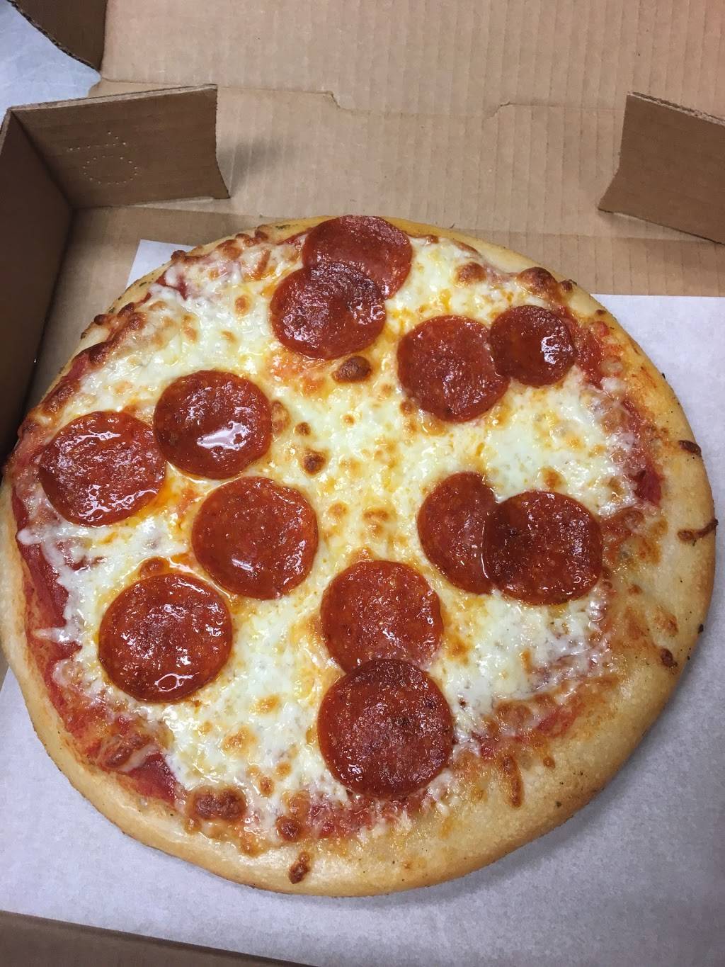 DAmicos Pizzeria | meal delivery | 36231 Lakeshore Blvd, Eastlake, OH 44095, USA | 4405255939 OR +1 440-525-5939