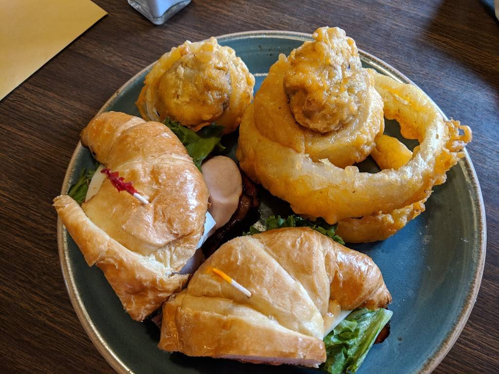 Great Lakes Grill | restaurant | 817 E State St, Cheboygan, MI 49721, USA | 2316278161 OR +1 231-627-8161