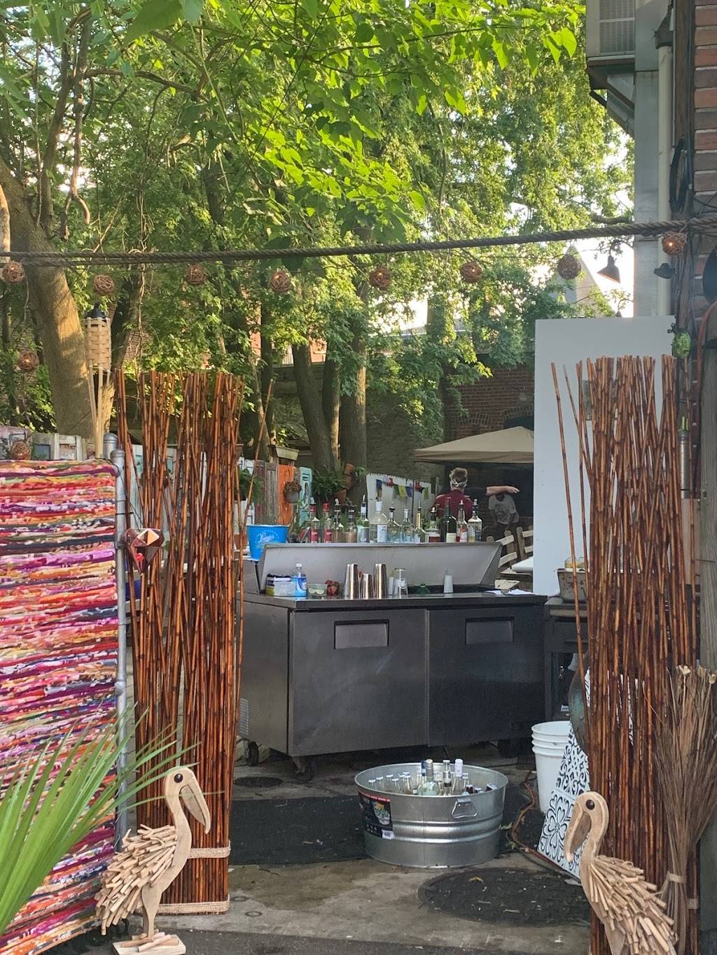 Germantown Jerk Hut | restaurant | 7165 Germantown Ave, Philadelphia, PA 19119, USA | 2159413212 OR +1 215-941-3212