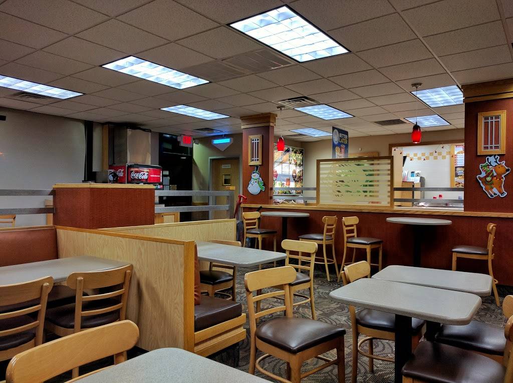 Wendys | restaurant | 5900 Camp Bowie Blvd, Fort Worth, TX 76107, USA | 8177310112 OR +1 817-731-0112