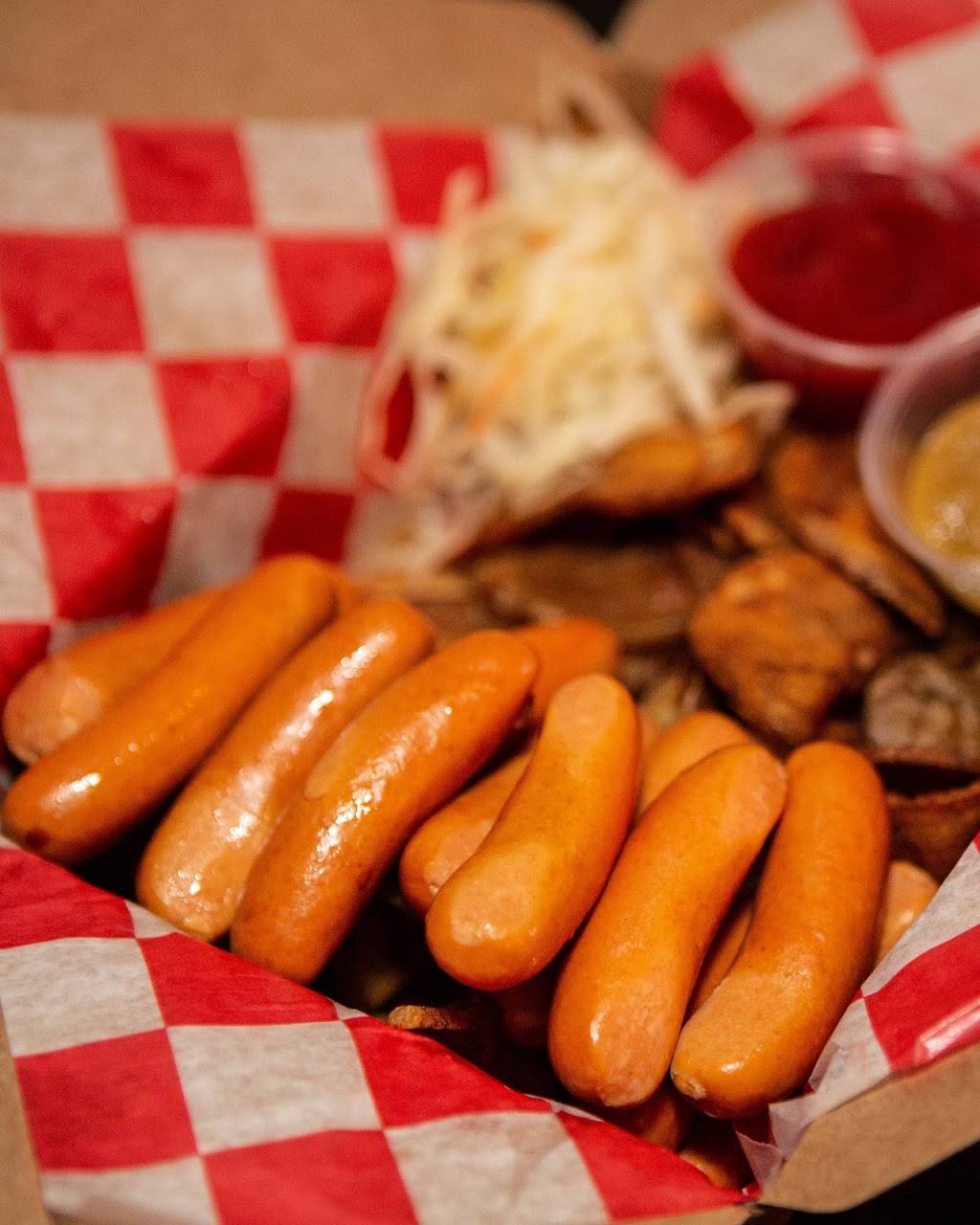 Draft Barn Beach | restaurant | 3029 Stillwell Ave, Brooklyn, NY 11224, USA | 6469014844 OR +1 646-901-4844