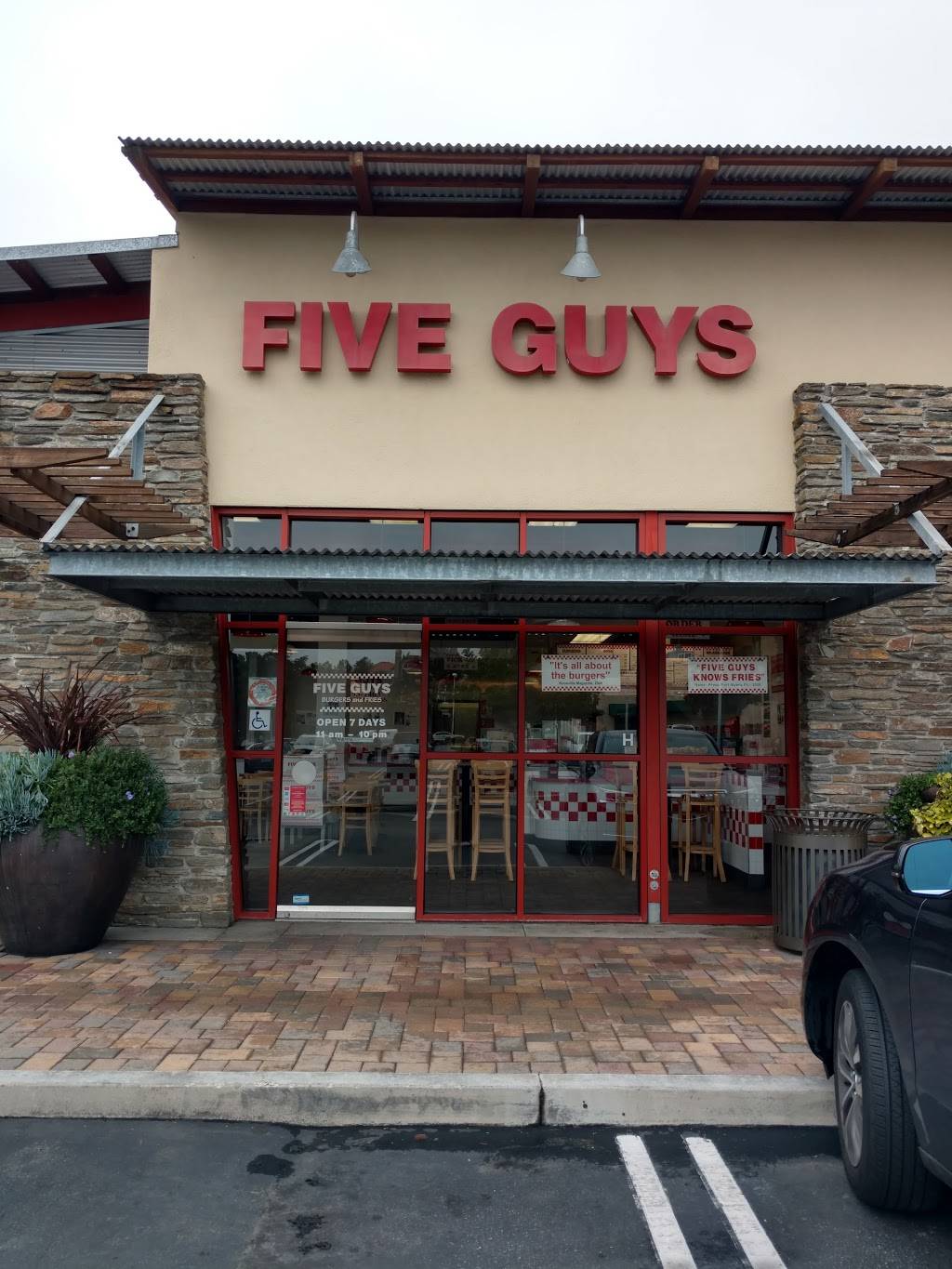 Five Guys | meal takeaway | 32341 Golden Lantern, Laguna Niguel, CA 92677, USA | 9494931463 OR +1 949-493-1463