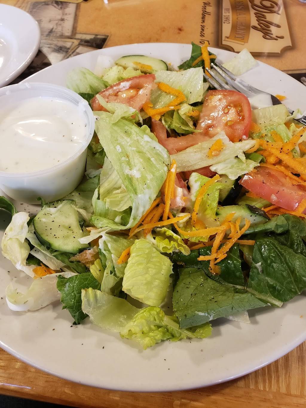 Daleys Restaurant | restaurant | 809 E 63rd St, Chicago, IL 60637, USA | 7736436670 OR +1 773-643-6670