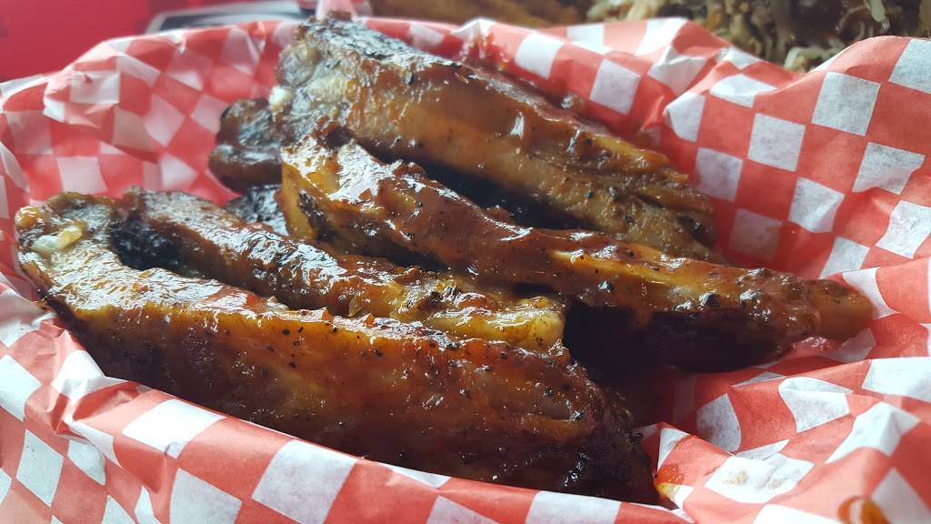 Holy Smokez BBQ Sandwiches | meal takeaway | 1133 Dundas St E, Mississauga, ON L4Y 2C3, Canada | 6477992273 OR +1 647-799-2273