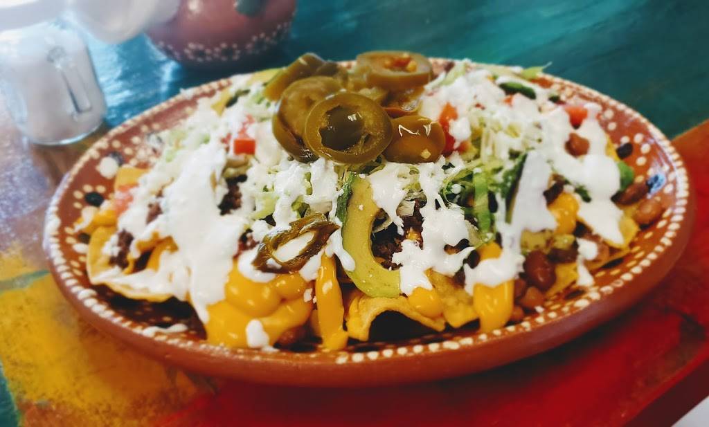 El Amachado | restaurant | 3010 George Dieter Dr ste A, El Paso, TX 79936, USA | 9158814430 OR +1 915-881-4430