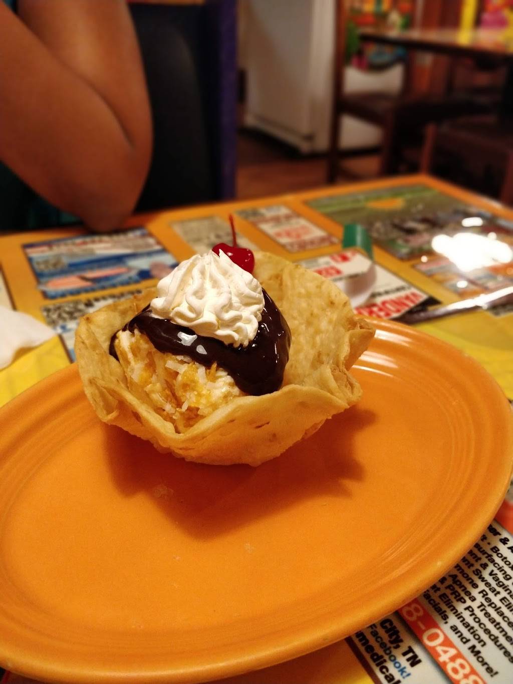 La Carreta Mexican Restaurant | restaurant | 1336 S John B Dennis Hwy, Kingsport, TN 37660, USA | 4232474700 OR +1 423-247-4700