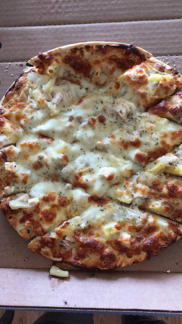 Latuffs Pizzeria | restaurant | 10820 Hwy 55, Plymouth, MN 55441, USA | 7635452914 OR +1 763-545-2914