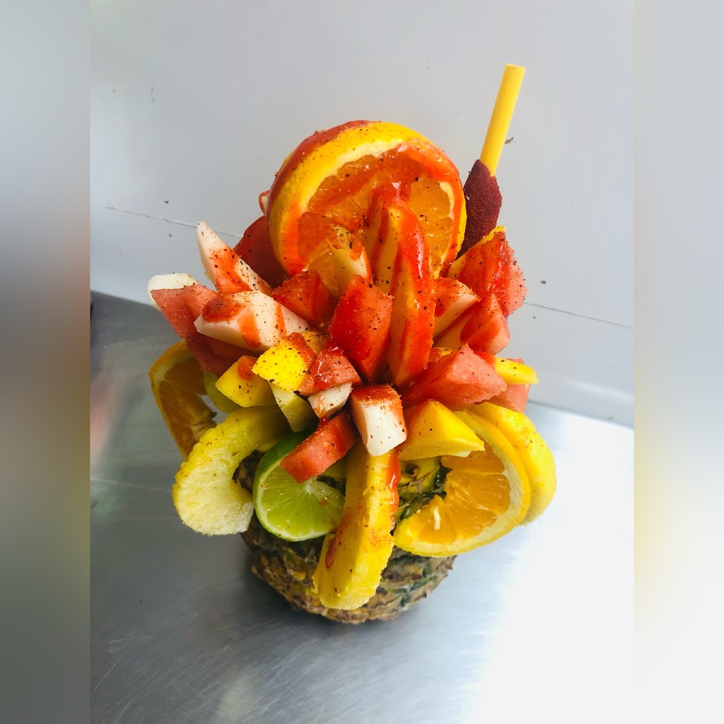 Piñas Locas Quetzaly | restaurant | 4524 Bergenline Ave, Union City, NJ 07087, USA | 2014728403 OR +1 201-472-8403