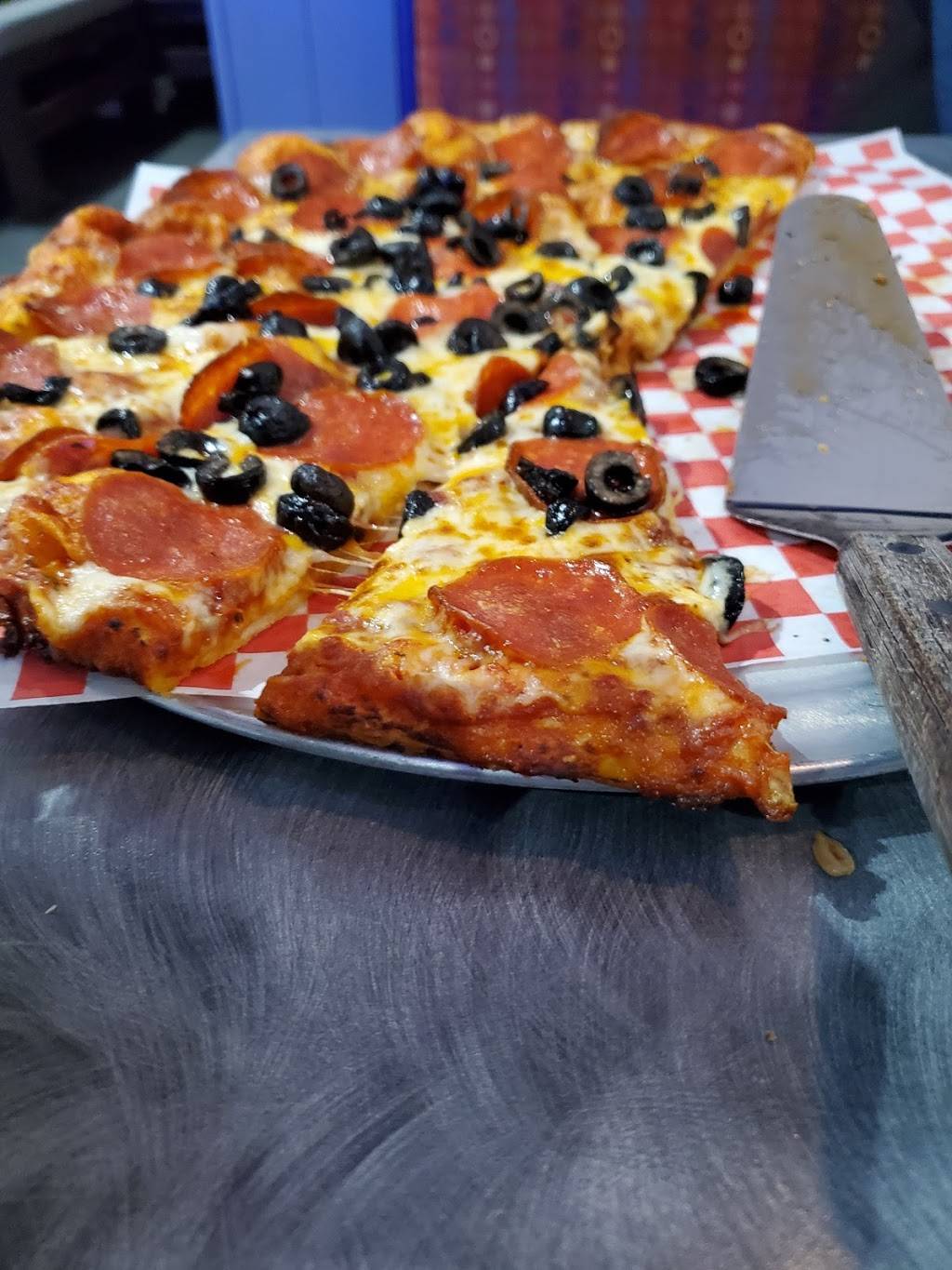 Round Table Pizza | restaurant | 21117 WA-410, Bonney Lake, WA 98391, USA | 2538625511 OR +1 253-862-5511