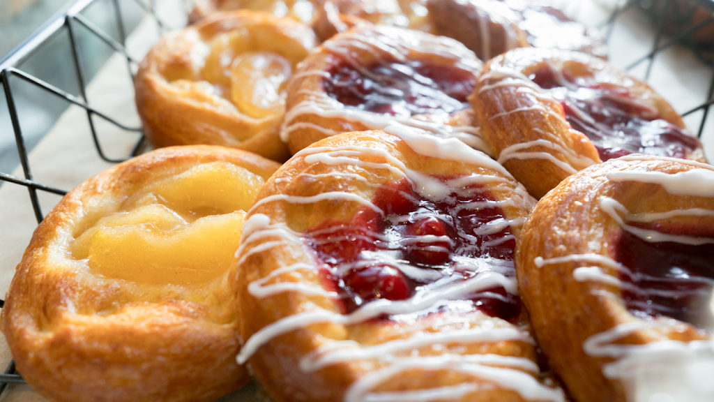 Vie de France Bakery Cafe- Rockville, MD | cafe | 39 Maryland Ave, Rockville, MD 20850, USA | 3016376416 OR +1 301-637-6416