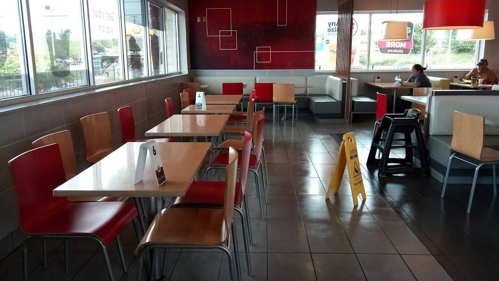 McDonalds | cafe | 7402 Strawberry Plains Pike, Knoxville, TN 37871, USA | 8659339500 OR +1 865-933-9500